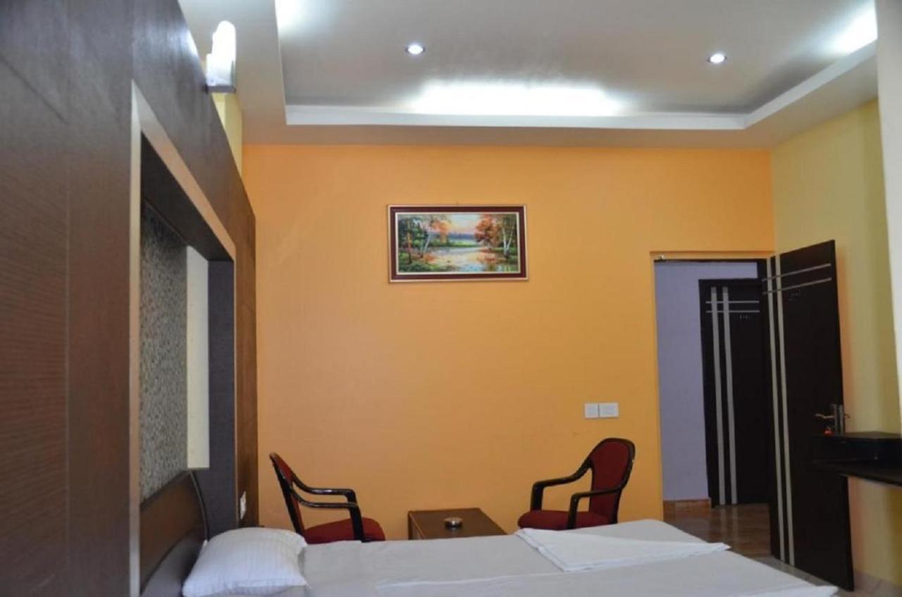 Hotel Barbareek Shillong Exterior photo