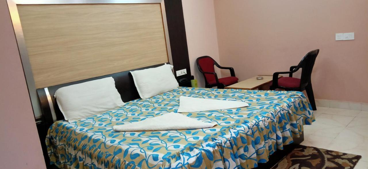 Hotel Barbareek Shillong Exterior photo