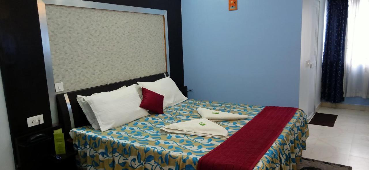 Hotel Barbareek Shillong Exterior photo