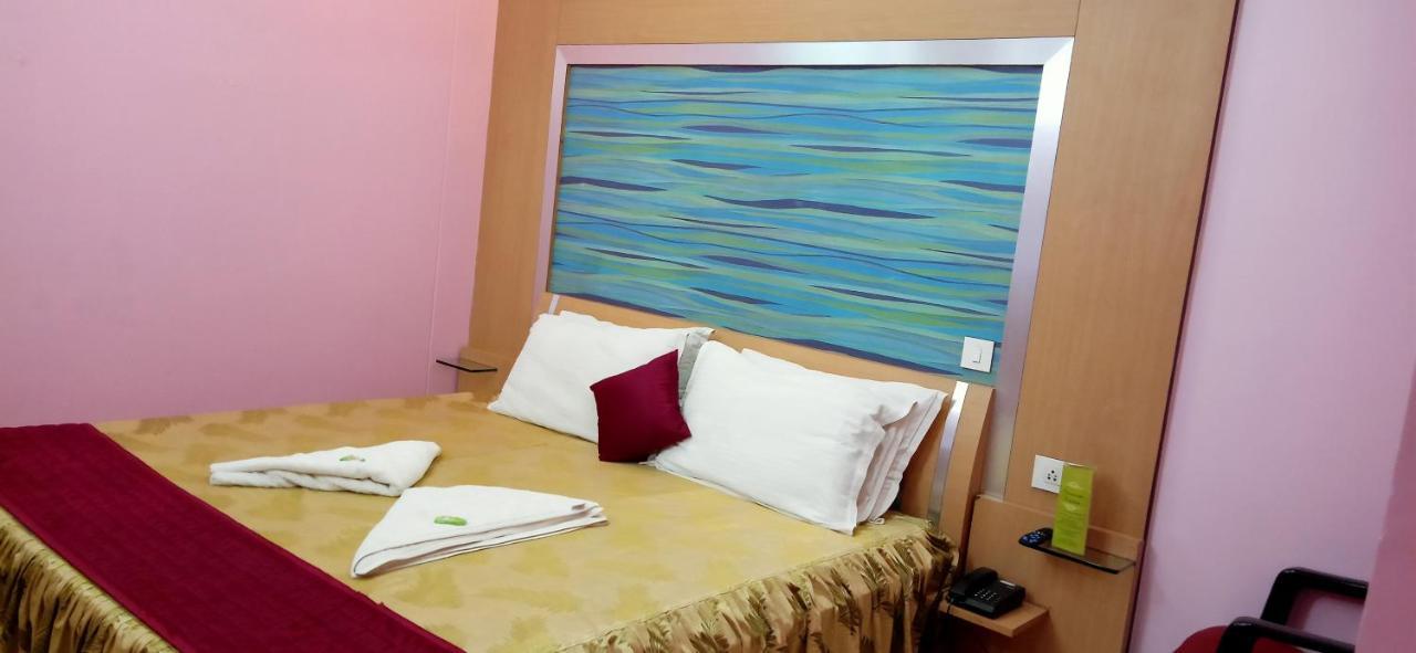 Hotel Barbareek Shillong Exterior photo