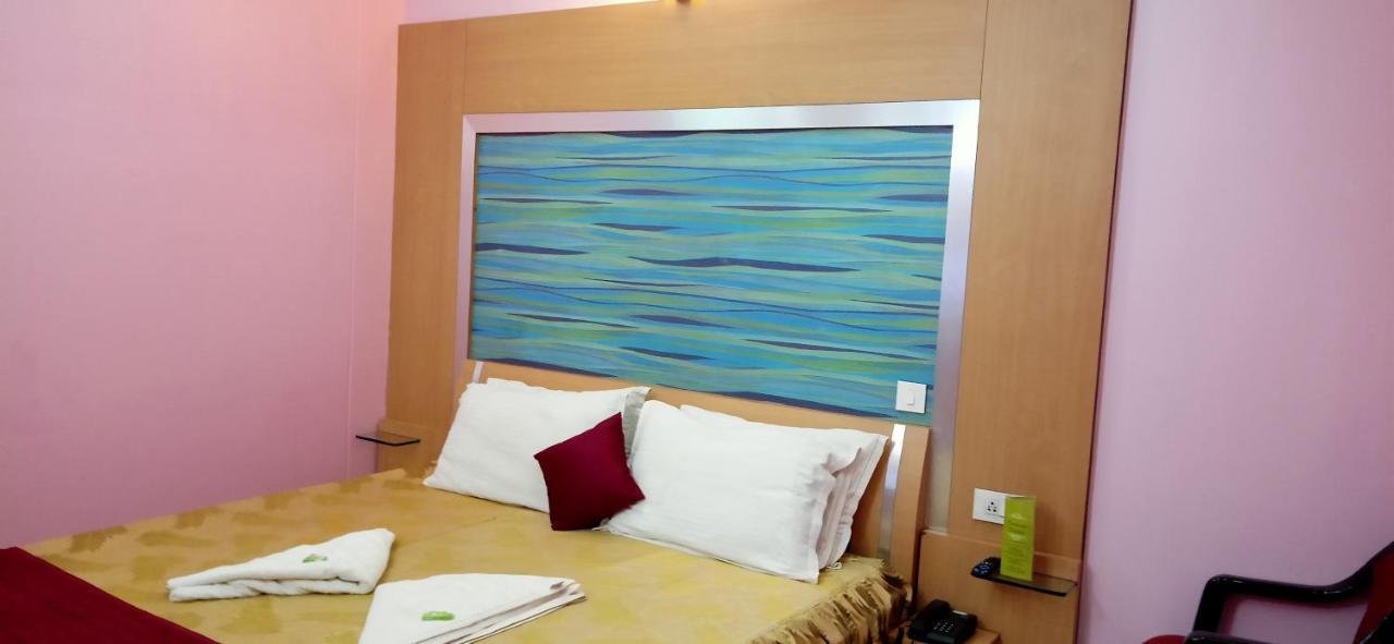 Hotel Barbareek Shillong Exterior photo