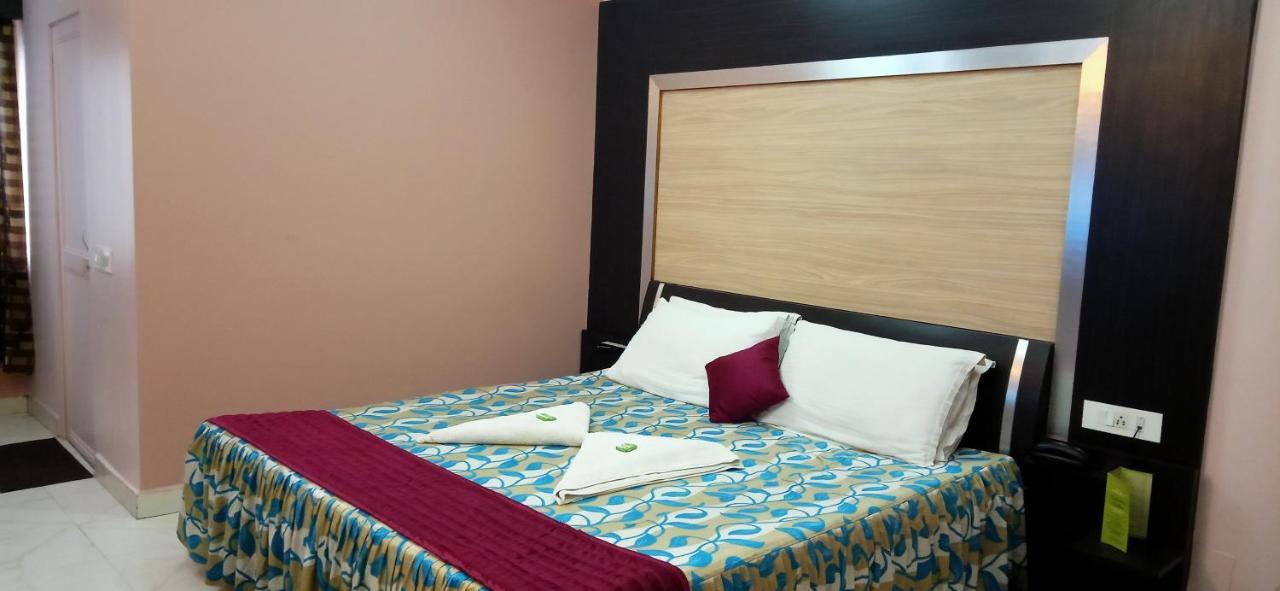 Hotel Barbareek Shillong Exterior photo