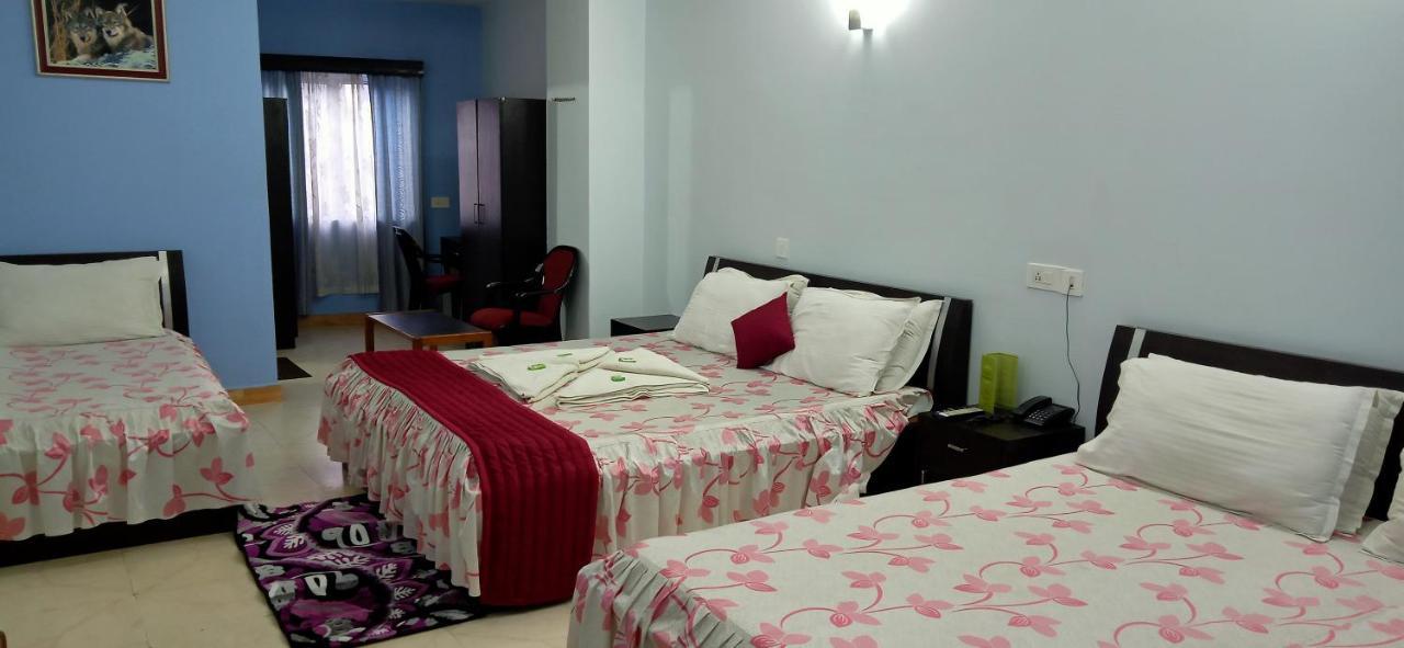 Hotel Barbareek Shillong Exterior photo